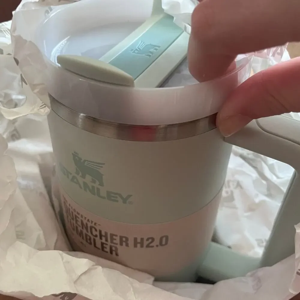 Stanley Quencher H2.0 Tumbler 40 oz Tumb Mist Insulated Cup w/ Handle New in Box - Picture 3 of 5